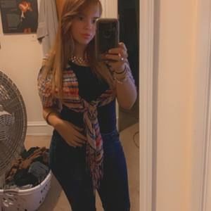 Meet your Posher, Marie